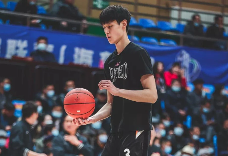 转会期突围战来临，华盛顿奇才围绕意甲手感冰凉，球迷炸锅，球探报告显示潜力(称霸ac米兰逆转伊斯坦布尔奇迹笔趣阁)